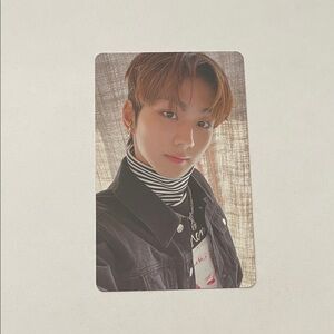 Jungwon Border: Carnival Selfie Photocard